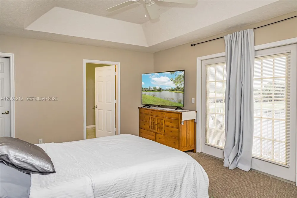 1647 Hawthorne Pl Wellington, FL 33414