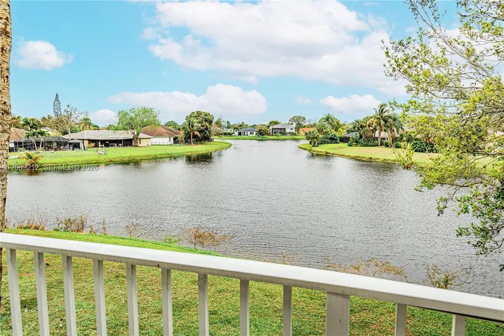 1647 Hawthorne Pl Wellington, FL 33414