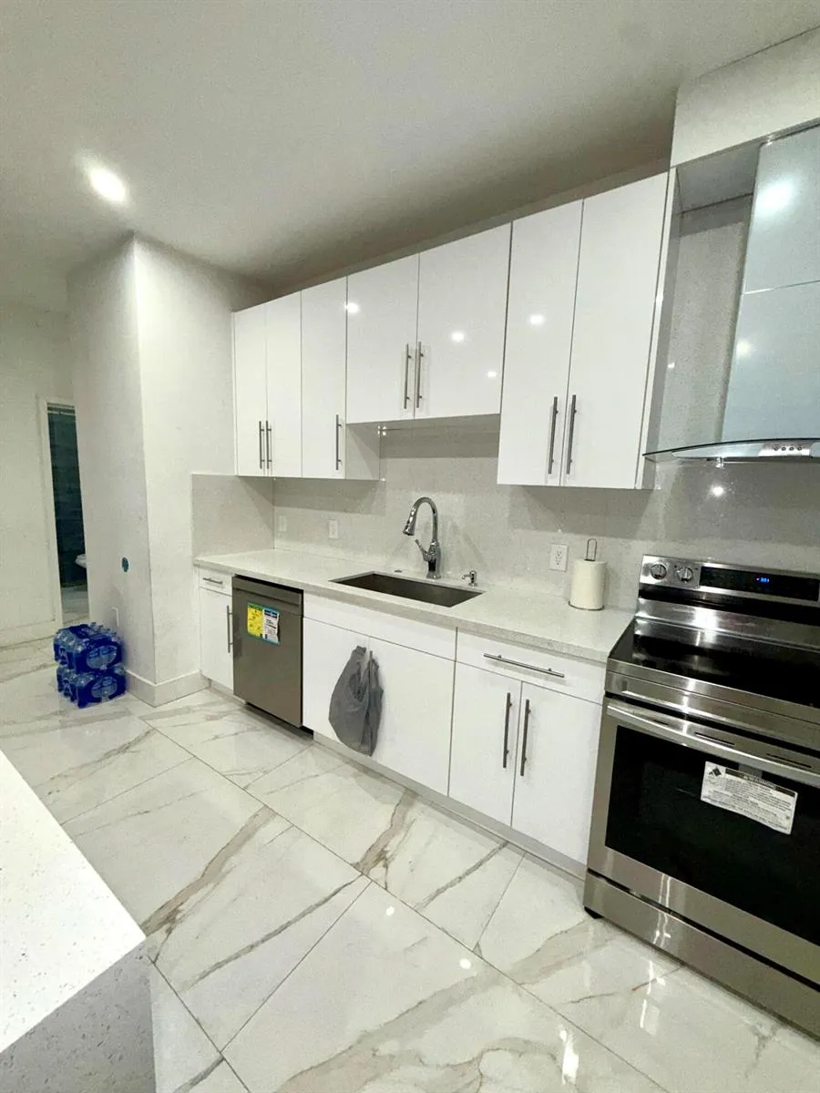 1641 NW 114th Avenue Plantation, FL 33323