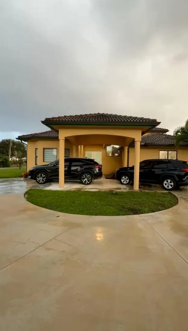 1641 NW 114th Avenue Plantation, FL 33323
