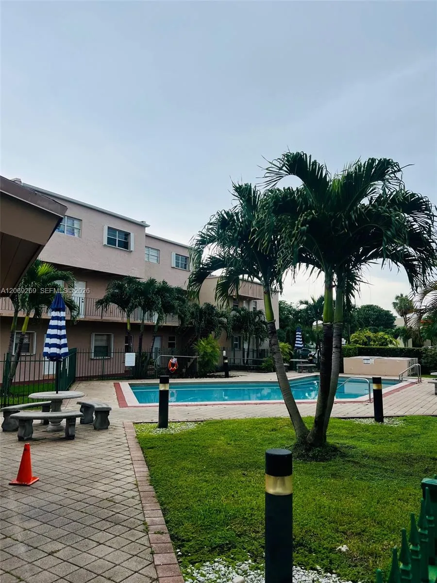 10500 SW 8th St #410 Miami, FL 33174