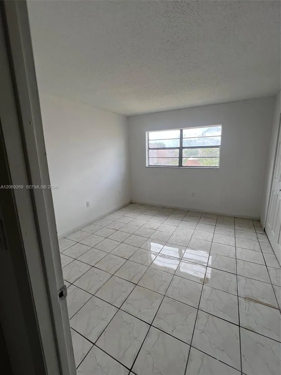 10500 SW 8th St #410 Miami, FL 33174