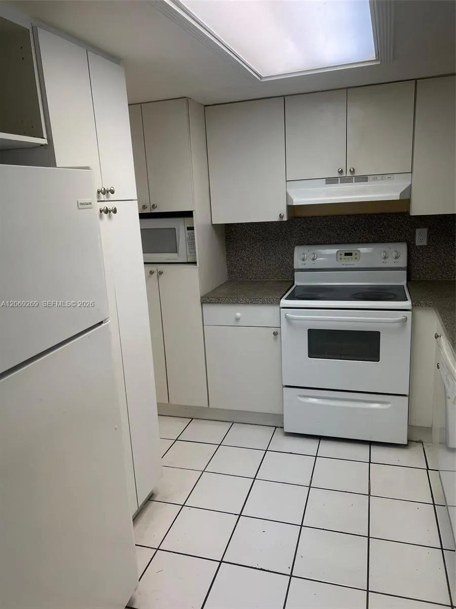 10500 SW 8th St #410 Miami, FL 33174