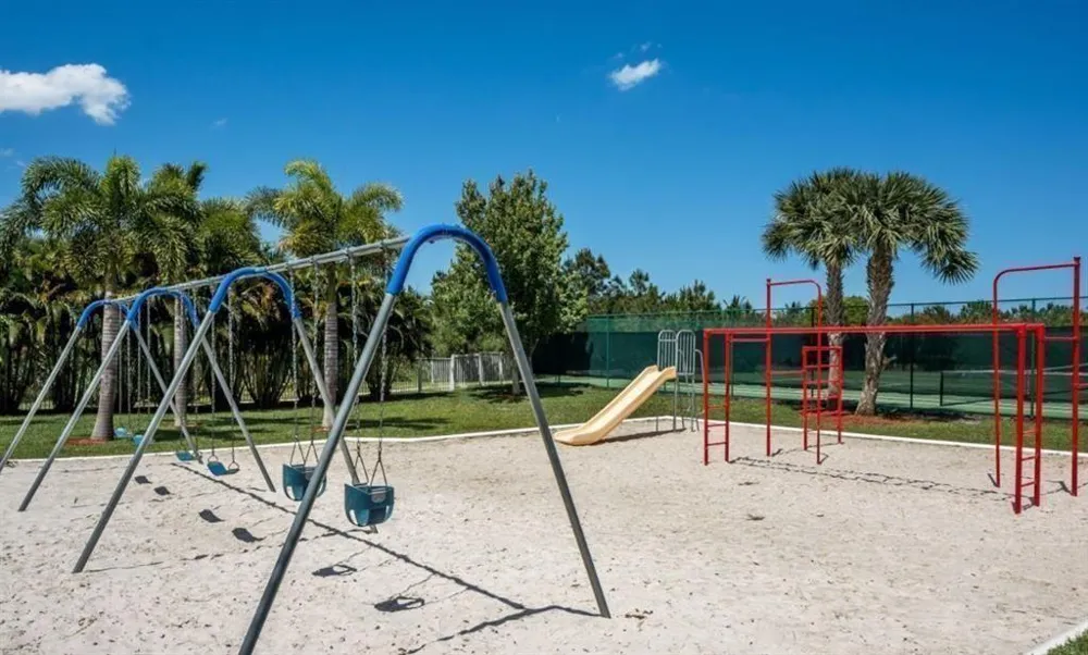 6243 ARLINGTON WAY Fort Pierce, FL 34951