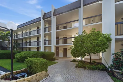8409 Forest Hills Drive #206