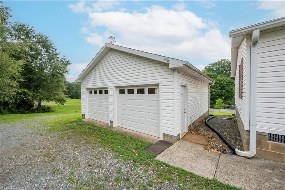 5466 NC Highway 8 Germanton, NC 27019