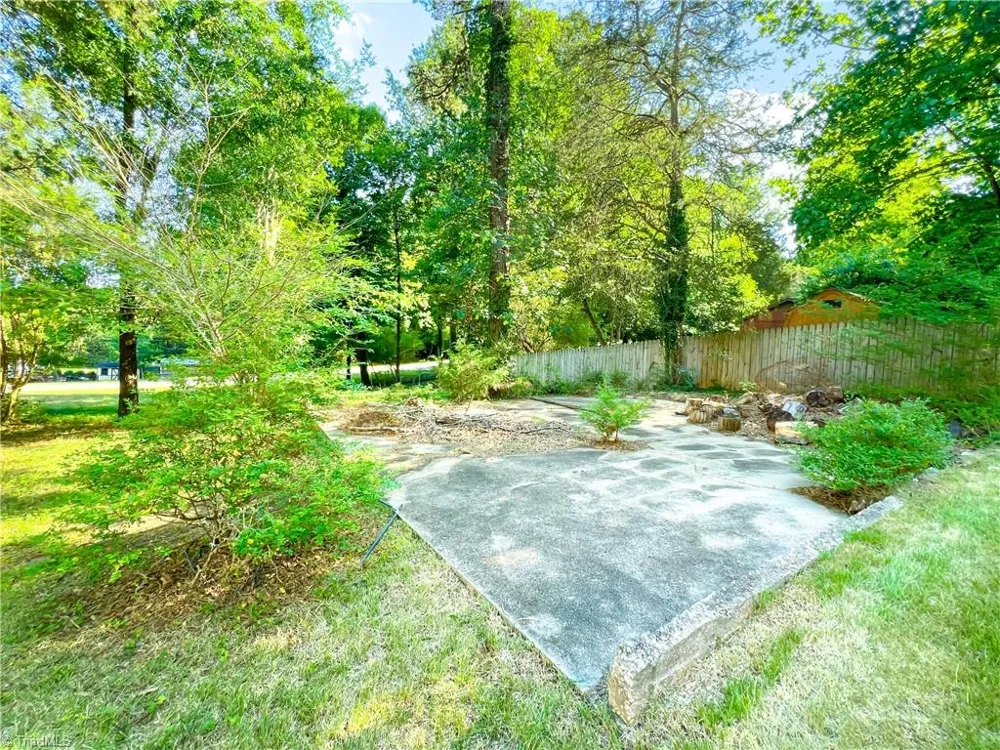 5720 Polaris Road Pfafftown, NC 27040