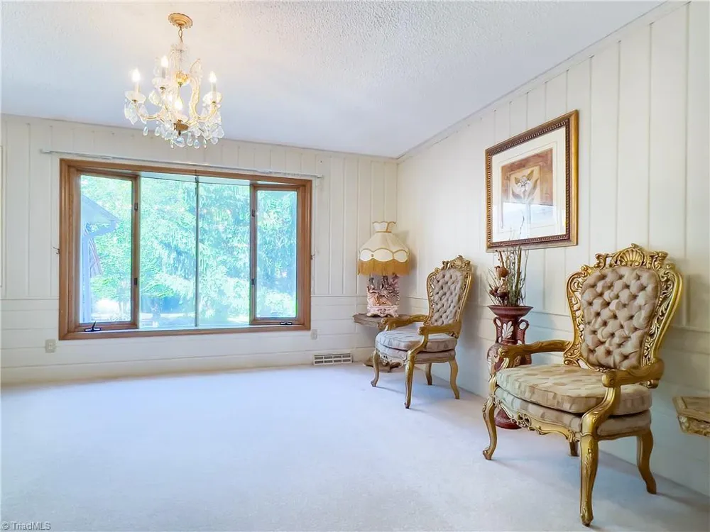 5720 Polaris Road Pfafftown, NC 27040