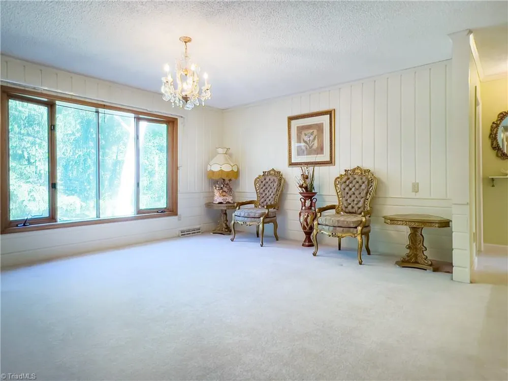 5720 Polaris Road Pfafftown, NC 27040
