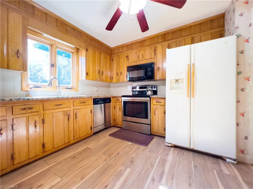 5720 Polaris Road Pfafftown, NC 27040