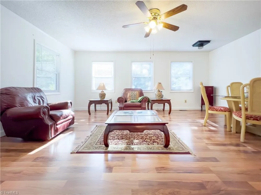 5720 Polaris Road Pfafftown, NC 27040