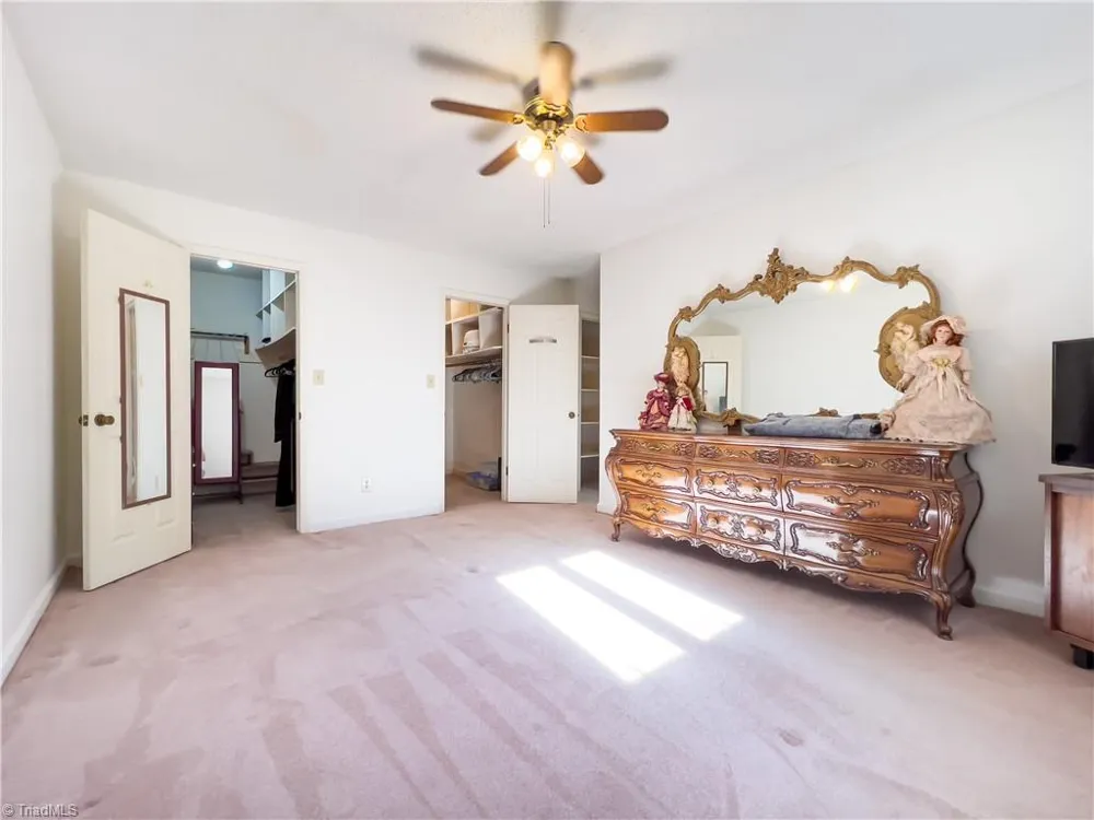5720 Polaris Road Pfafftown, NC 27040