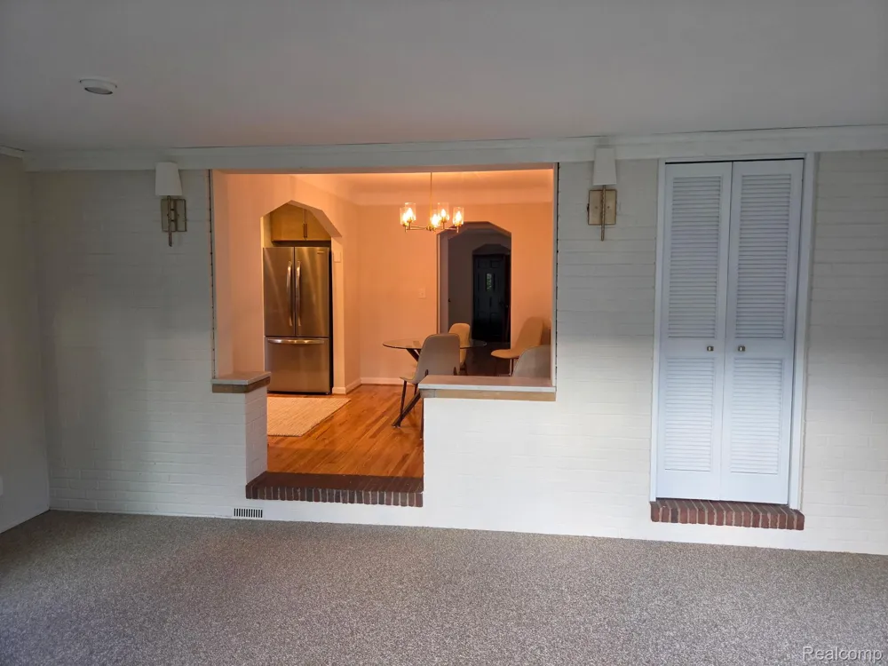 277 Beaupre Avenue Grosse Pointe Farms City, MI 48236