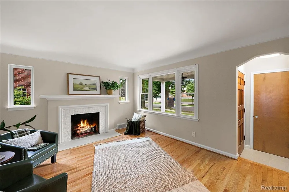 277 Beaupre Avenue Grosse Pointe Farms City, MI 48236