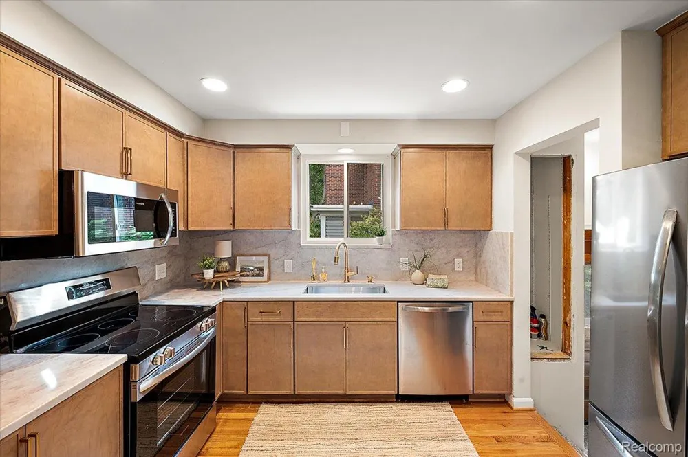 277 Beaupre Avenue Grosse Pointe Farms City, MI 48236