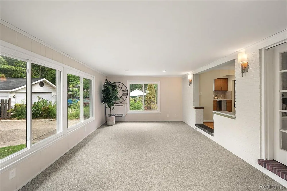 277 Beaupre Avenue Grosse Pointe Farms City, MI 48236