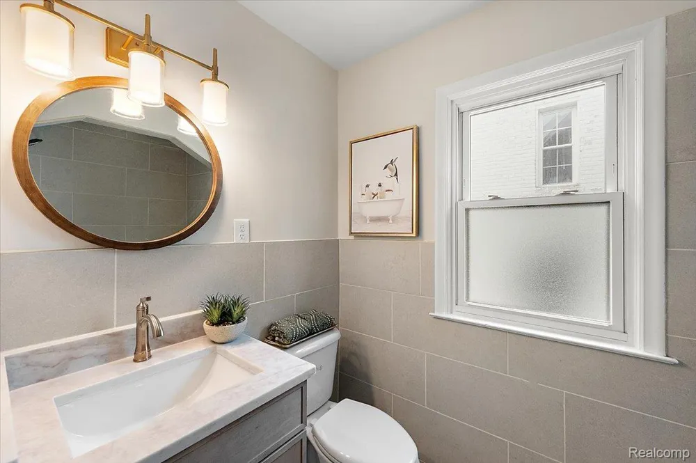 277 Beaupre Avenue Grosse Pointe Farms City, MI 48236