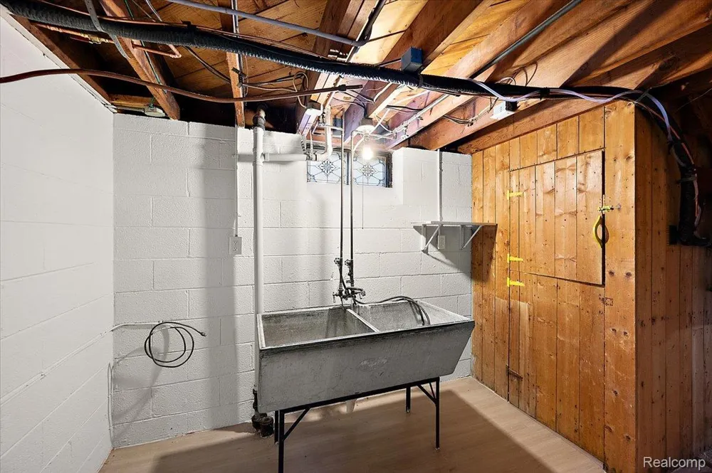 277 Beaupre Avenue Grosse Pointe Farms City, MI 48236