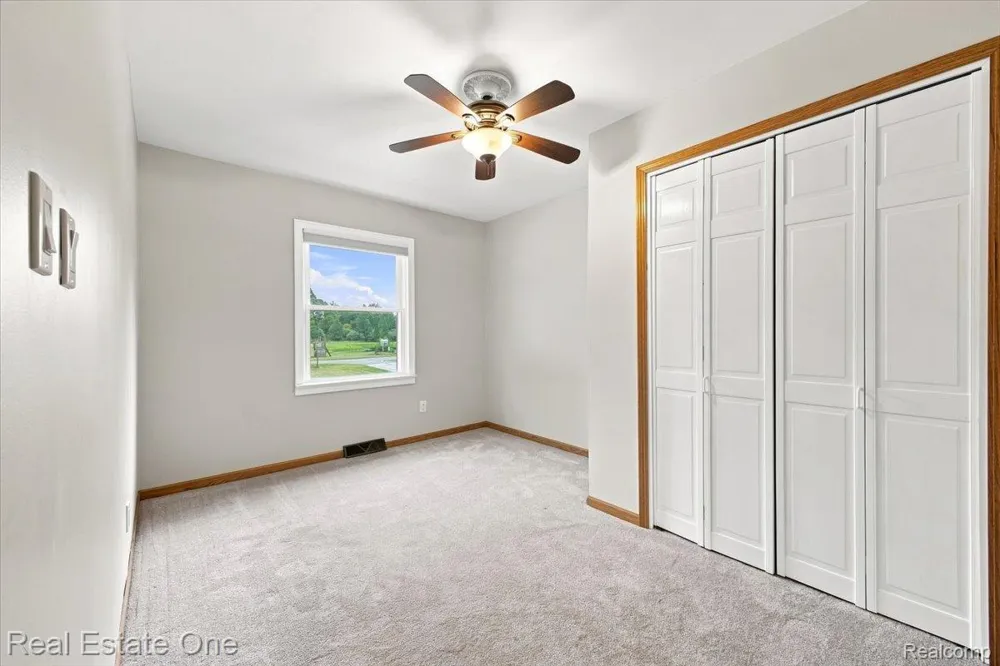 3697 W Lakeshore Drive Lapeer City, MI 48446