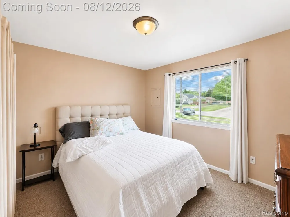 17640 Roseville Boulevard Roseville City, MI 48066