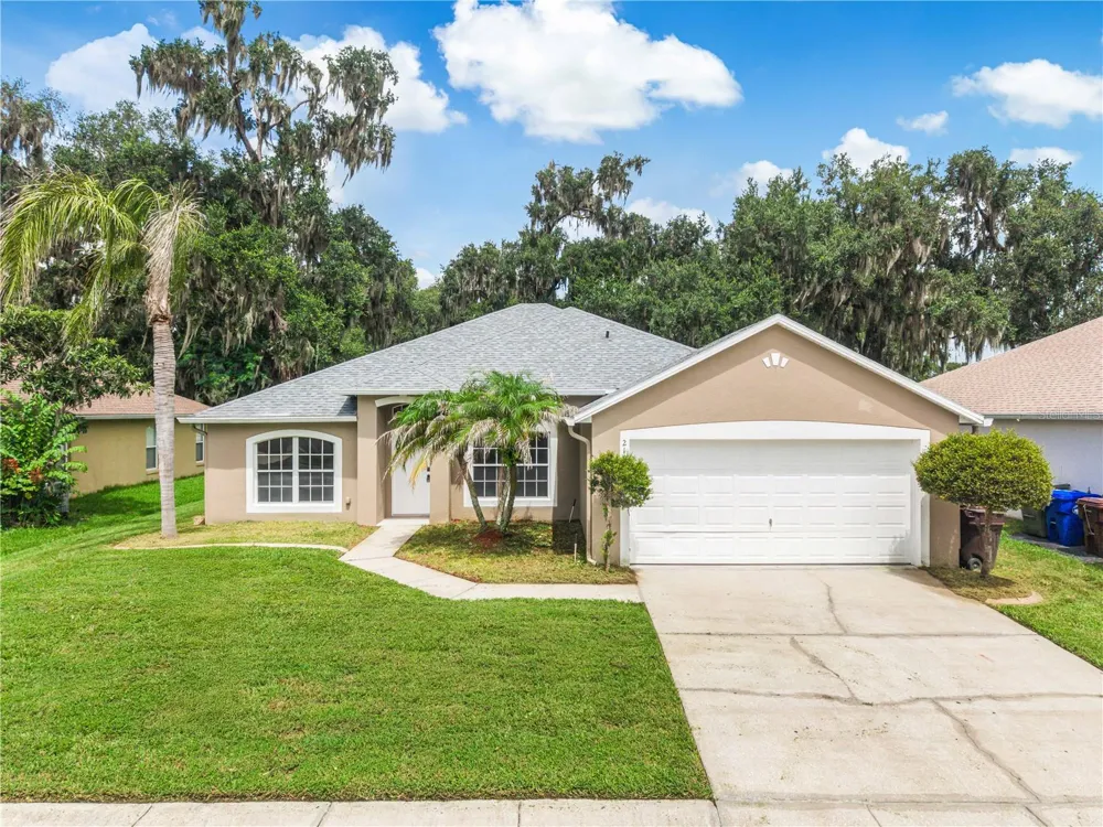 2106 THE OAKS BOULEVARD Kissimmee, FL 34746