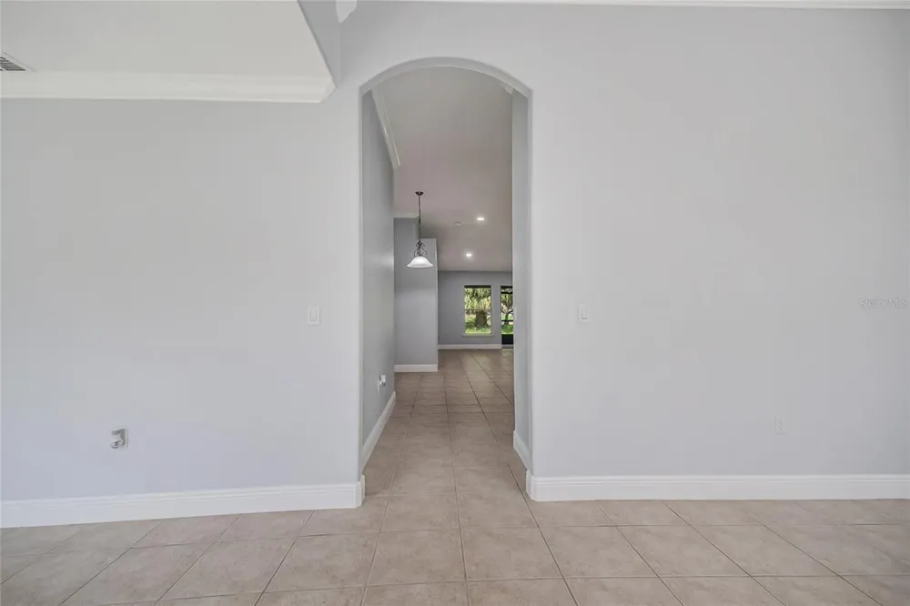 2106 THE OAKS BOULEVARD Kissimmee, FL 34746