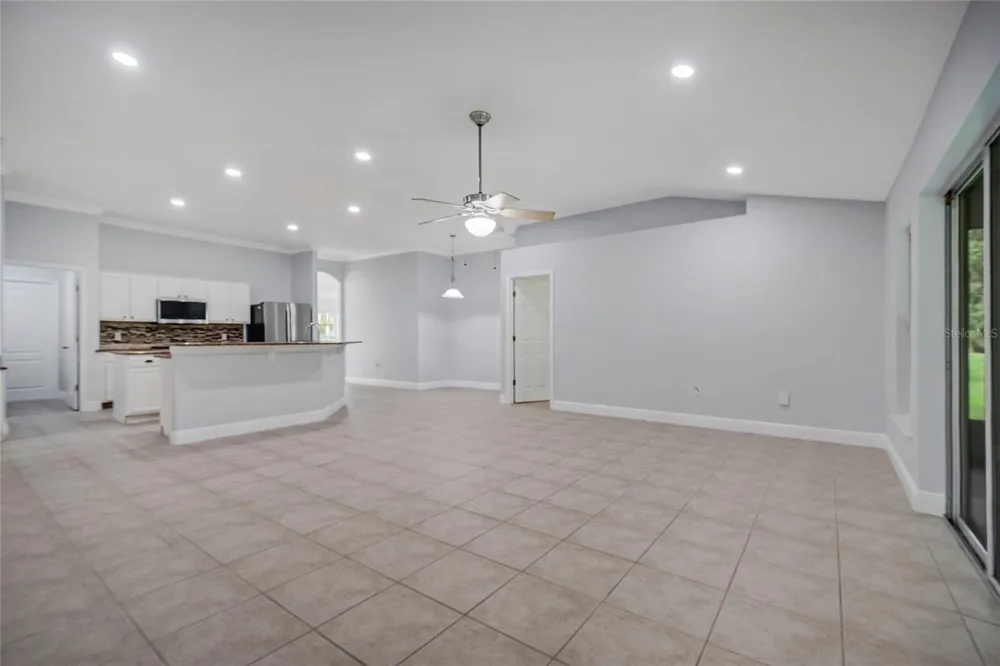 2106 THE OAKS BOULEVARD Kissimmee, FL 34746