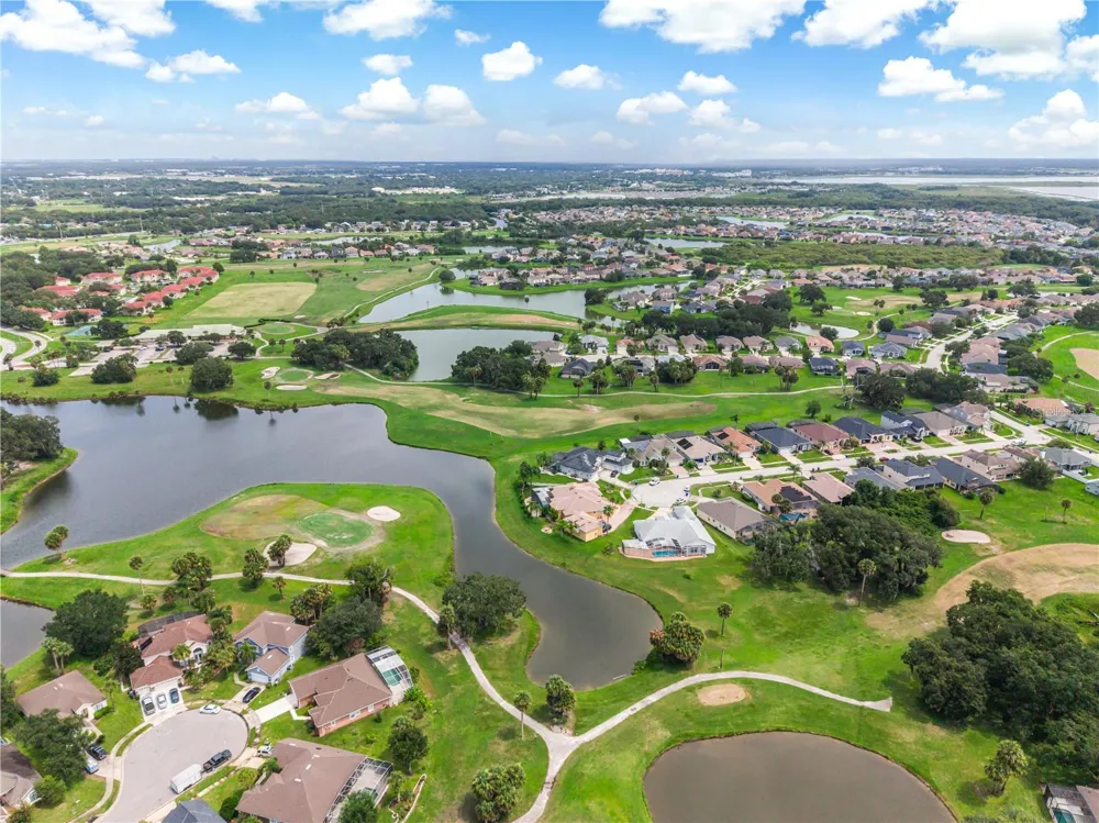 2106 THE OAKS BOULEVARD Kissimmee, FL 34746