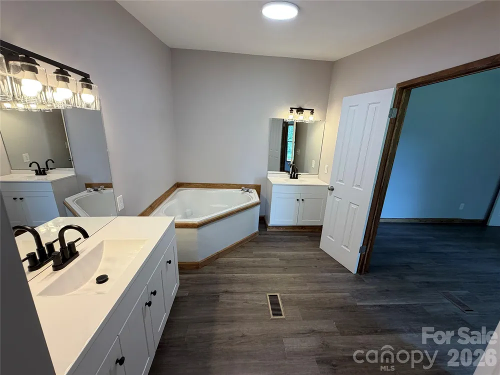 2521 Gaffney Road Mooresboro, NC 28114