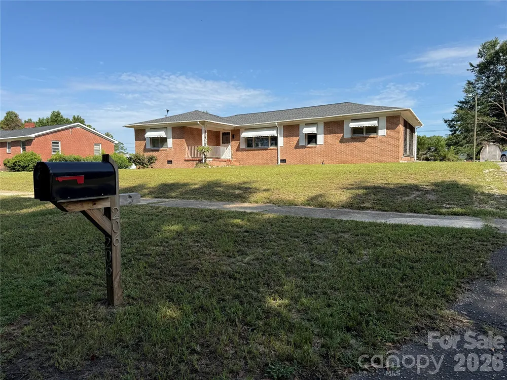 206 W Welsh Street Kershaw, SC 29067