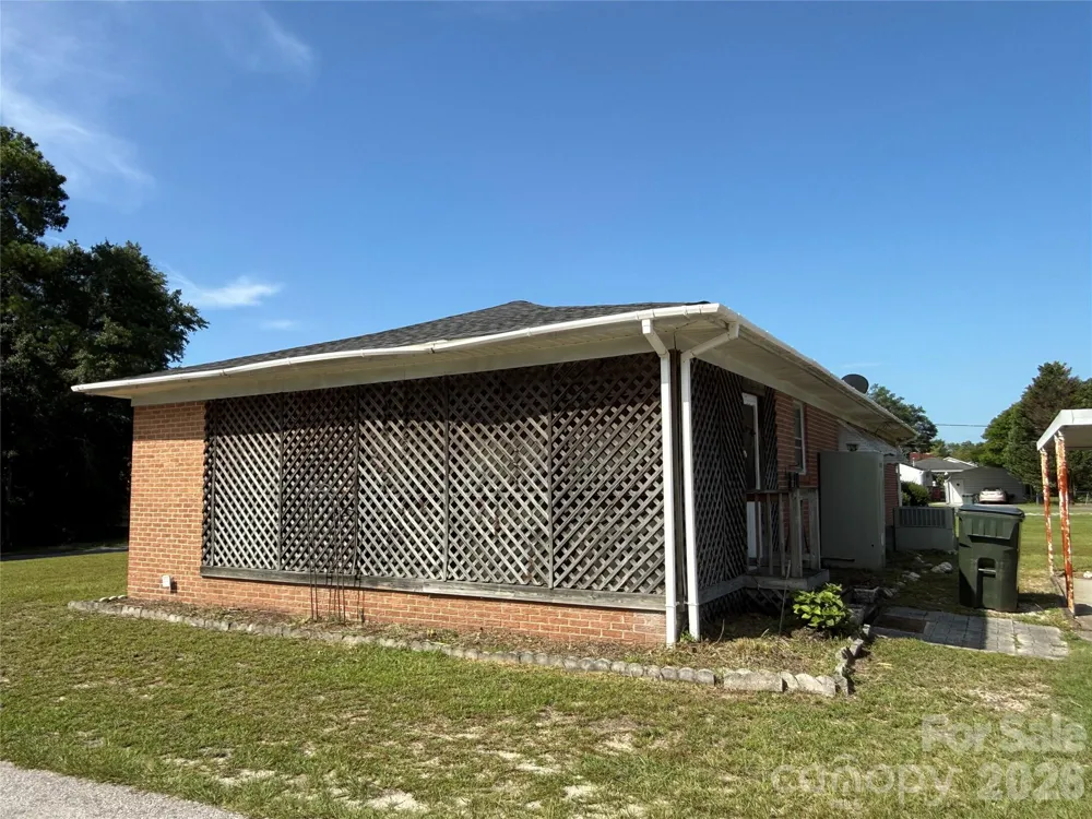 206 W Welsh Street Kershaw, SC 29067