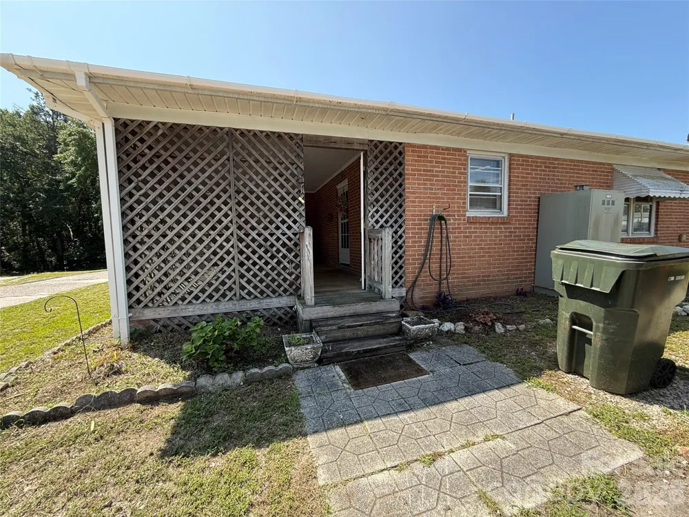 206 W Welsh Street Kershaw, SC 29067