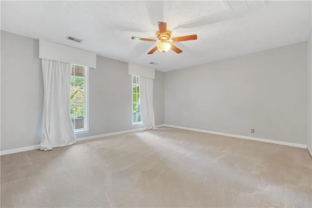 376 Doe Lane Mansfield, GA 30055