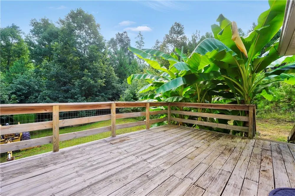 376 Doe Lane Mansfield, GA 30055