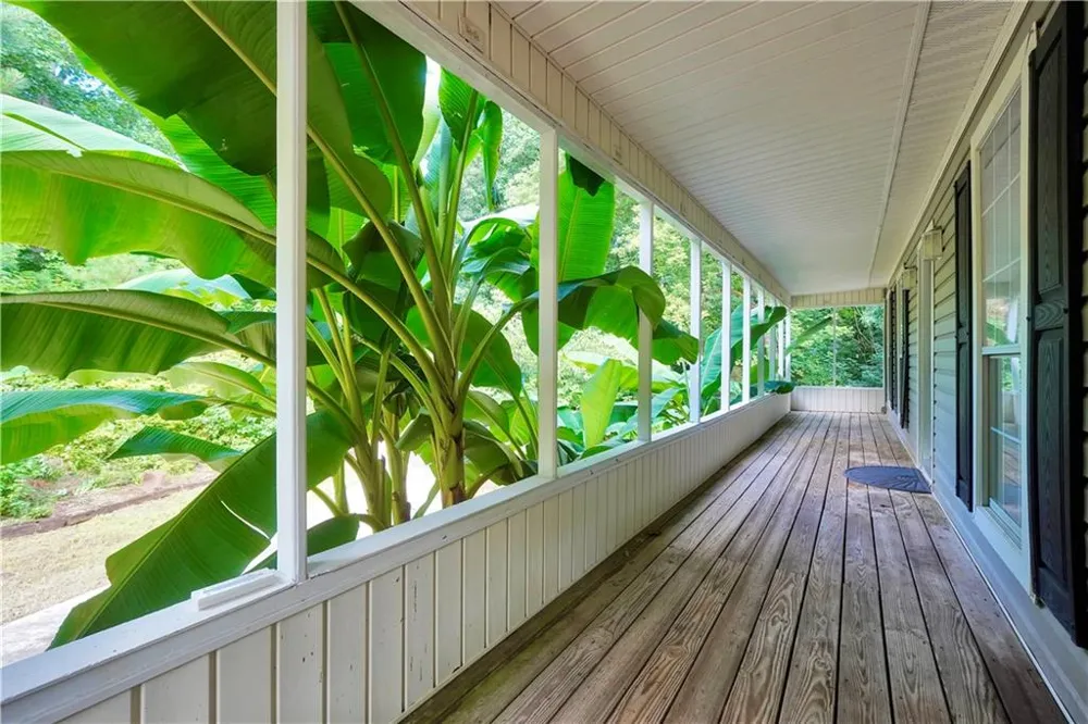 376 Doe Lane Mansfield, GA 30055