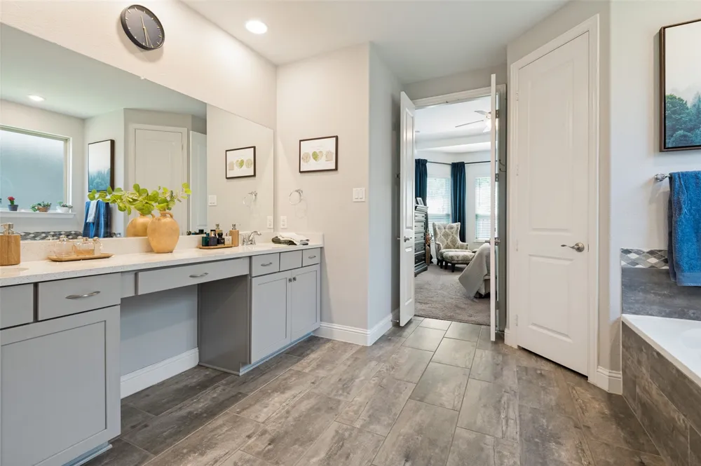 3584 Hathaway Court Irving, TX 75062