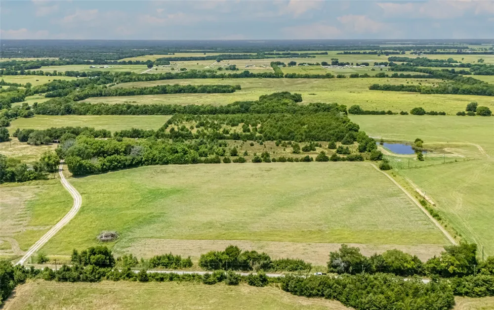 2701 County Road 4145 Bonham, TX 75418