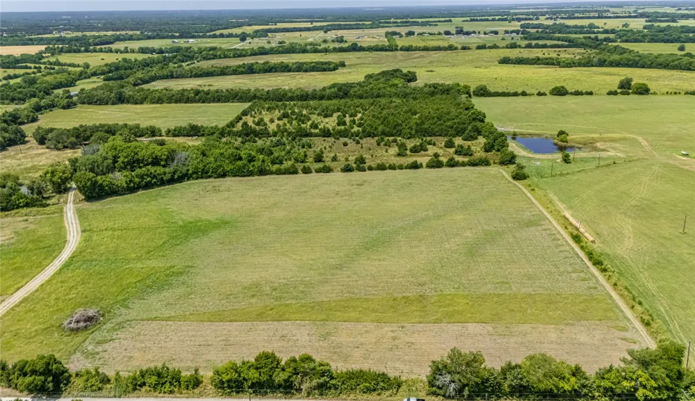 2701 County Road 4145 Bonham, TX 75418