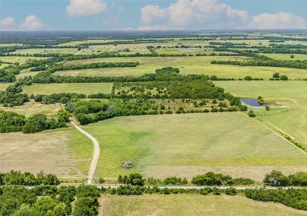 2701 County Road 4145 Bonham, TX 75418