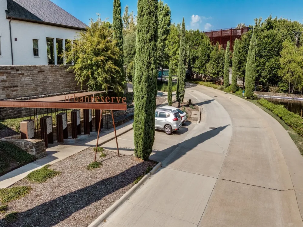 43 Vanguard Way Dallas, TX 75243