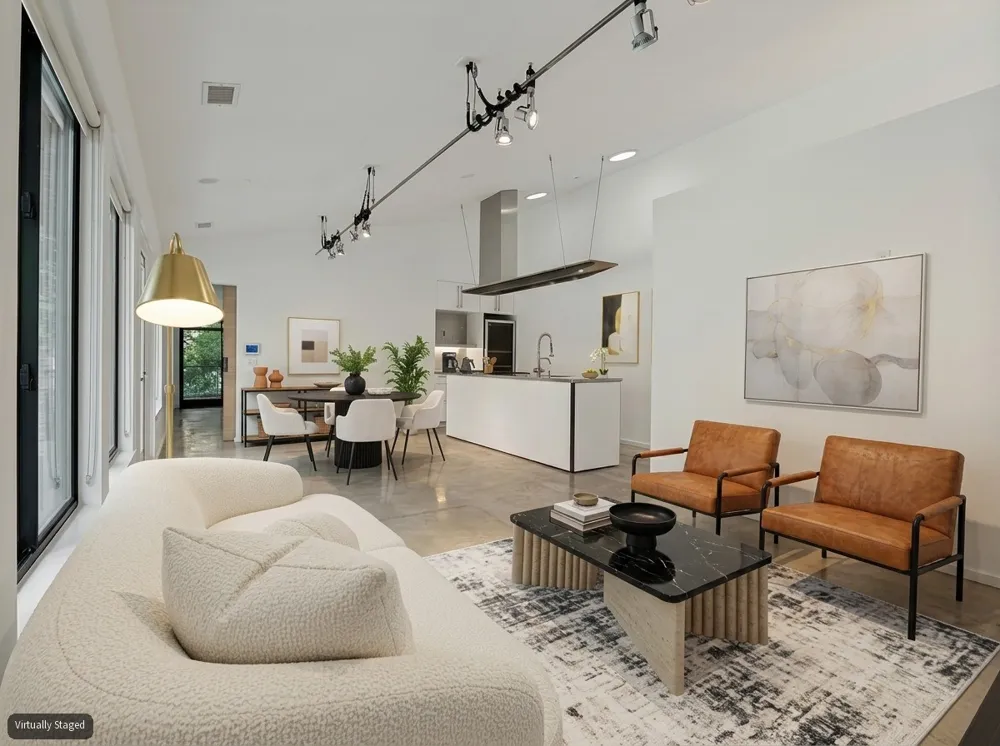 43 Vanguard Way Dallas, TX 75243