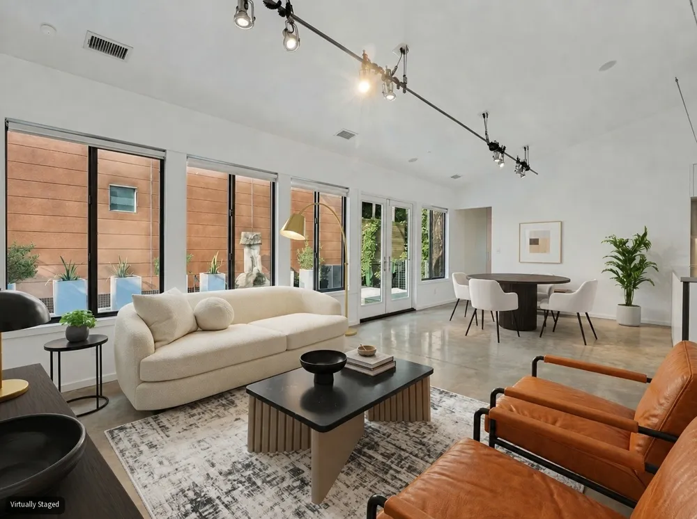 43 Vanguard Way Dallas, TX 75243