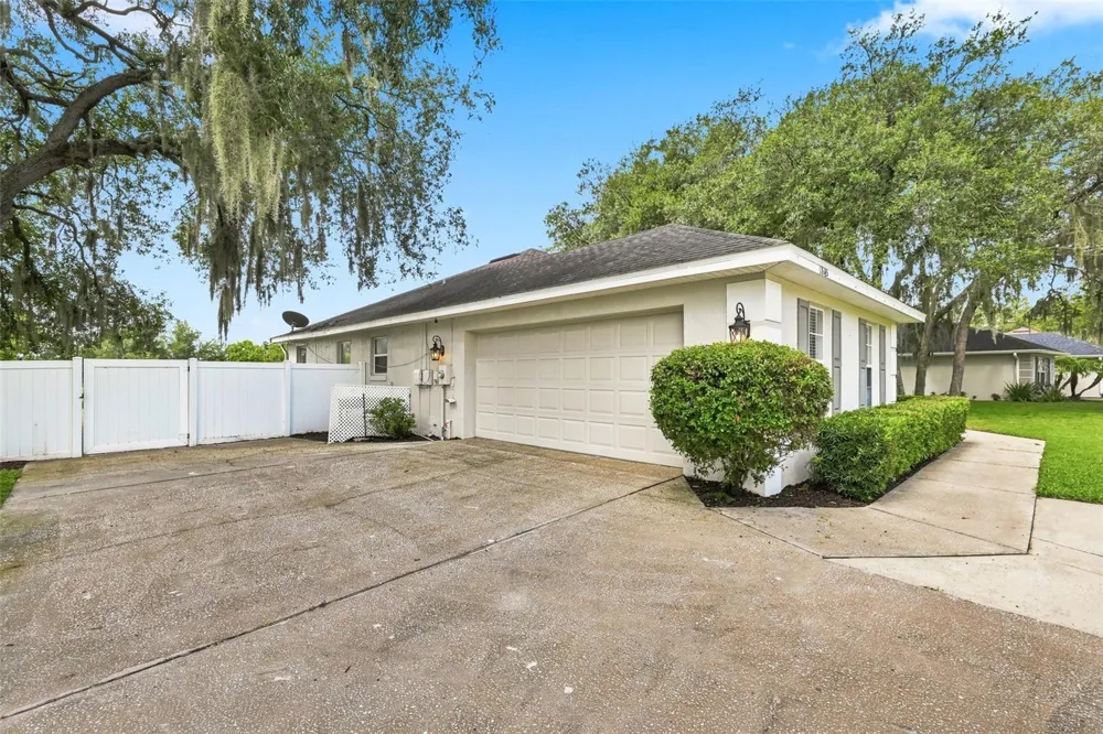 1845 FARRINGTON DRIVE Lakeland, FL 33809