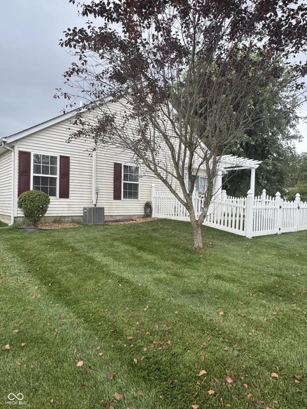909 W Lincoln Park West Drive Greenwood, IN 46142