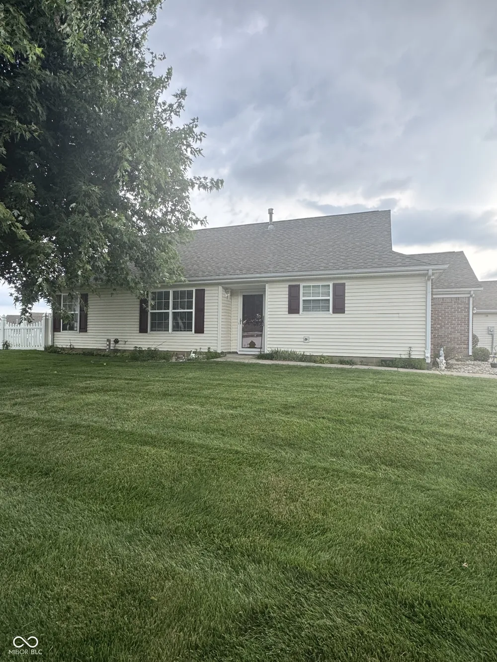 909 W Lincoln Park West Drive Greenwood, IN 46142