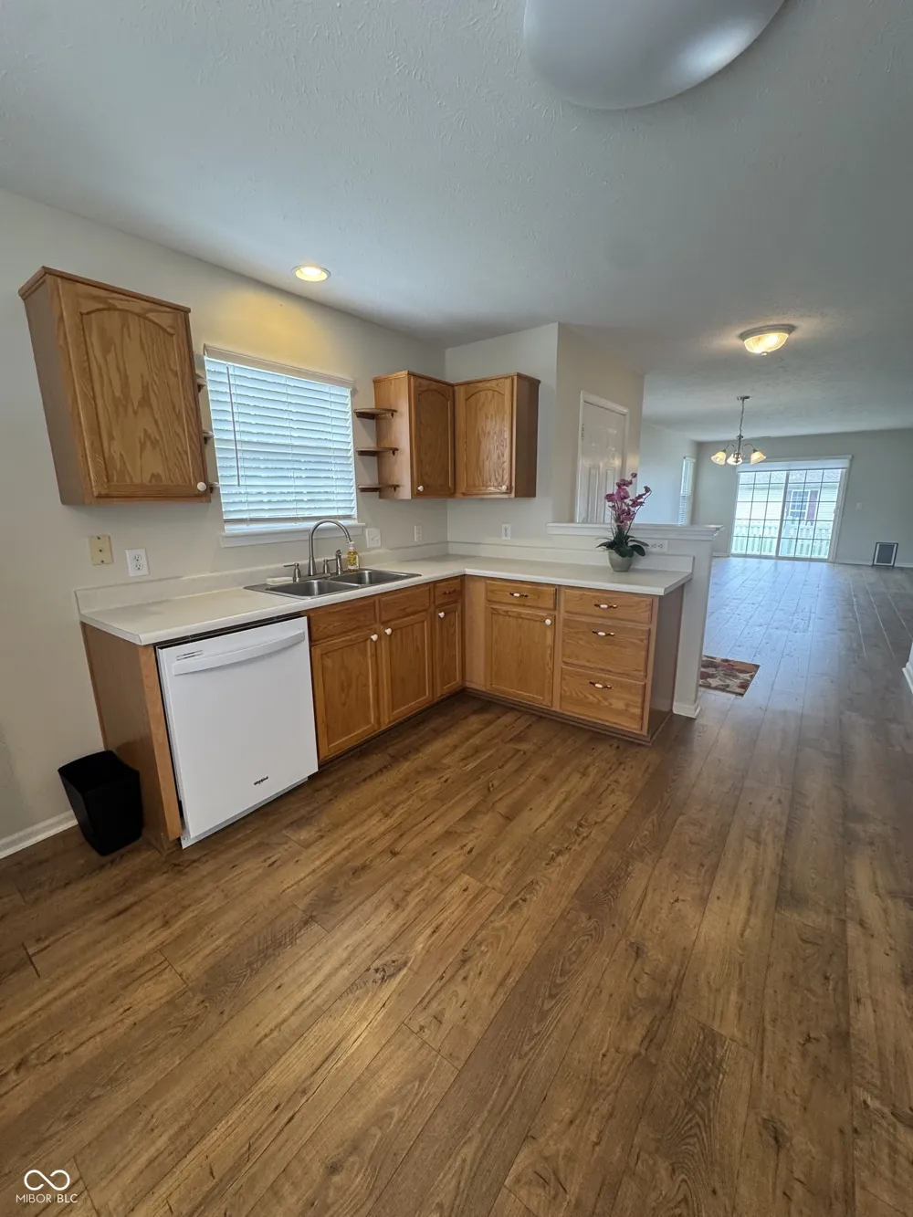909 W Lincoln Park West Drive Greenwood, IN 46142
