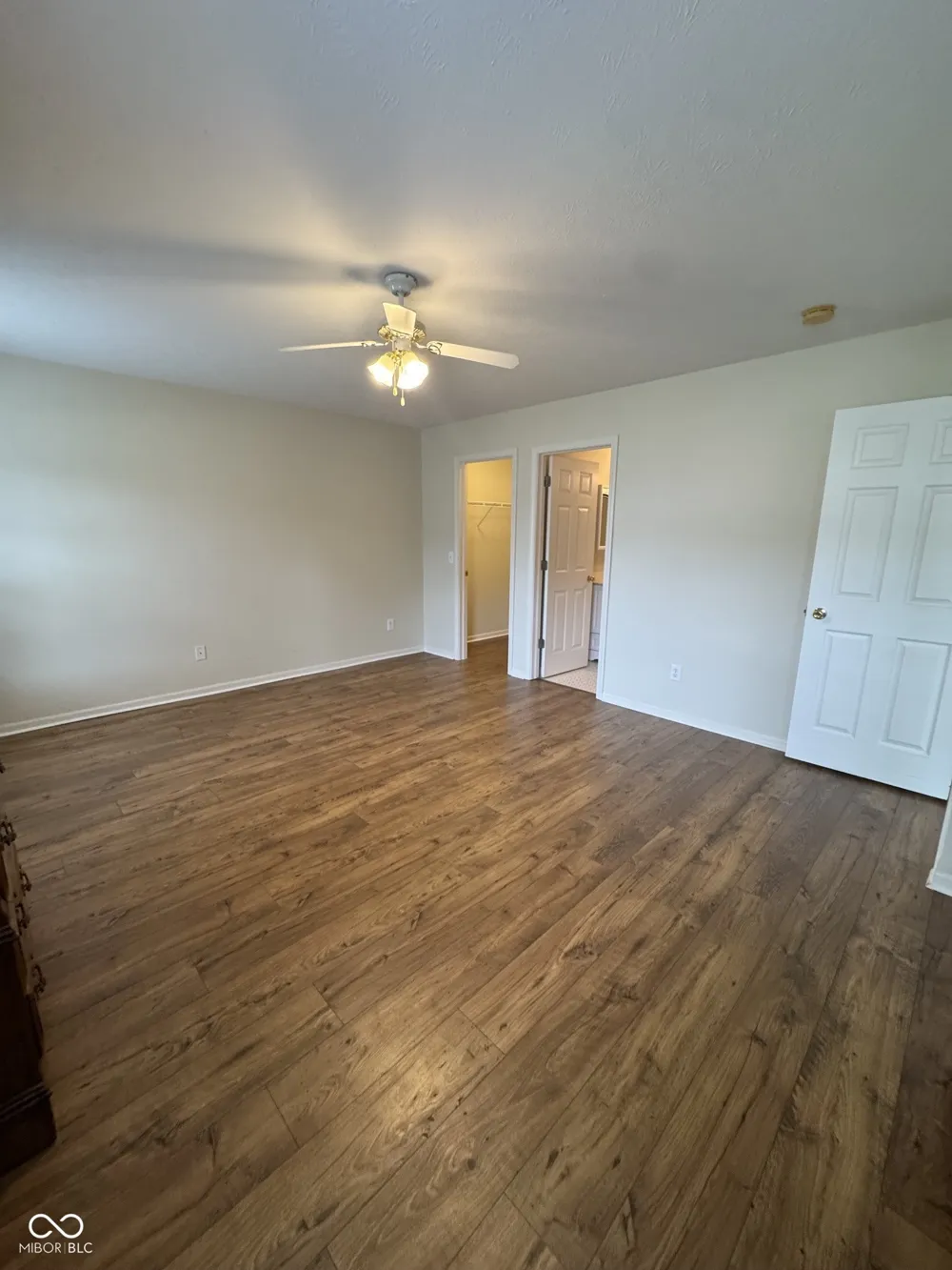 909 W Lincoln Park West Drive Greenwood, IN 46142