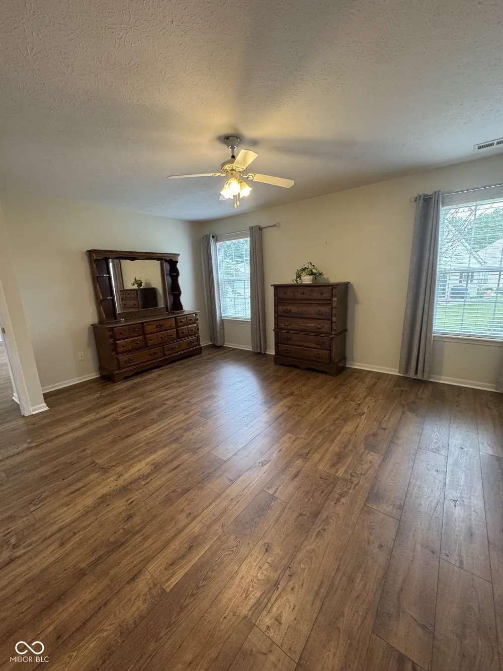909 W Lincoln Park West Drive Greenwood, IN 46142