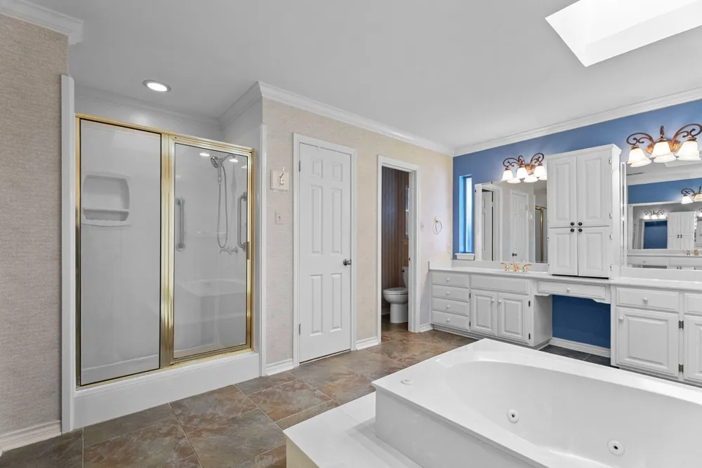 1807 Royal Oak Drive Tyler, TX 75703