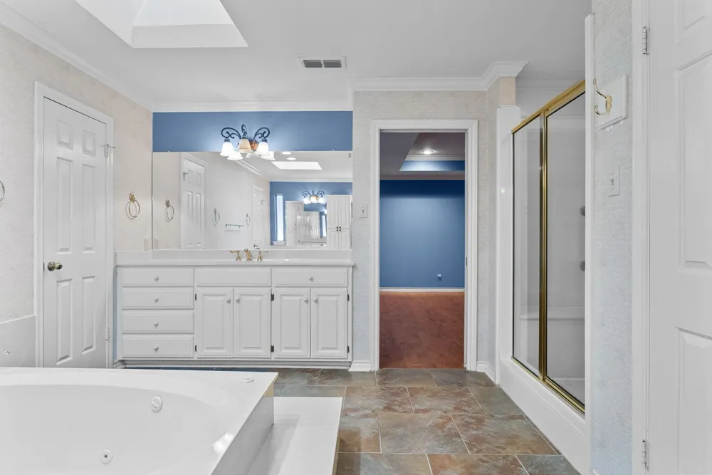 1807 Royal Oak Drive Tyler, TX 75703